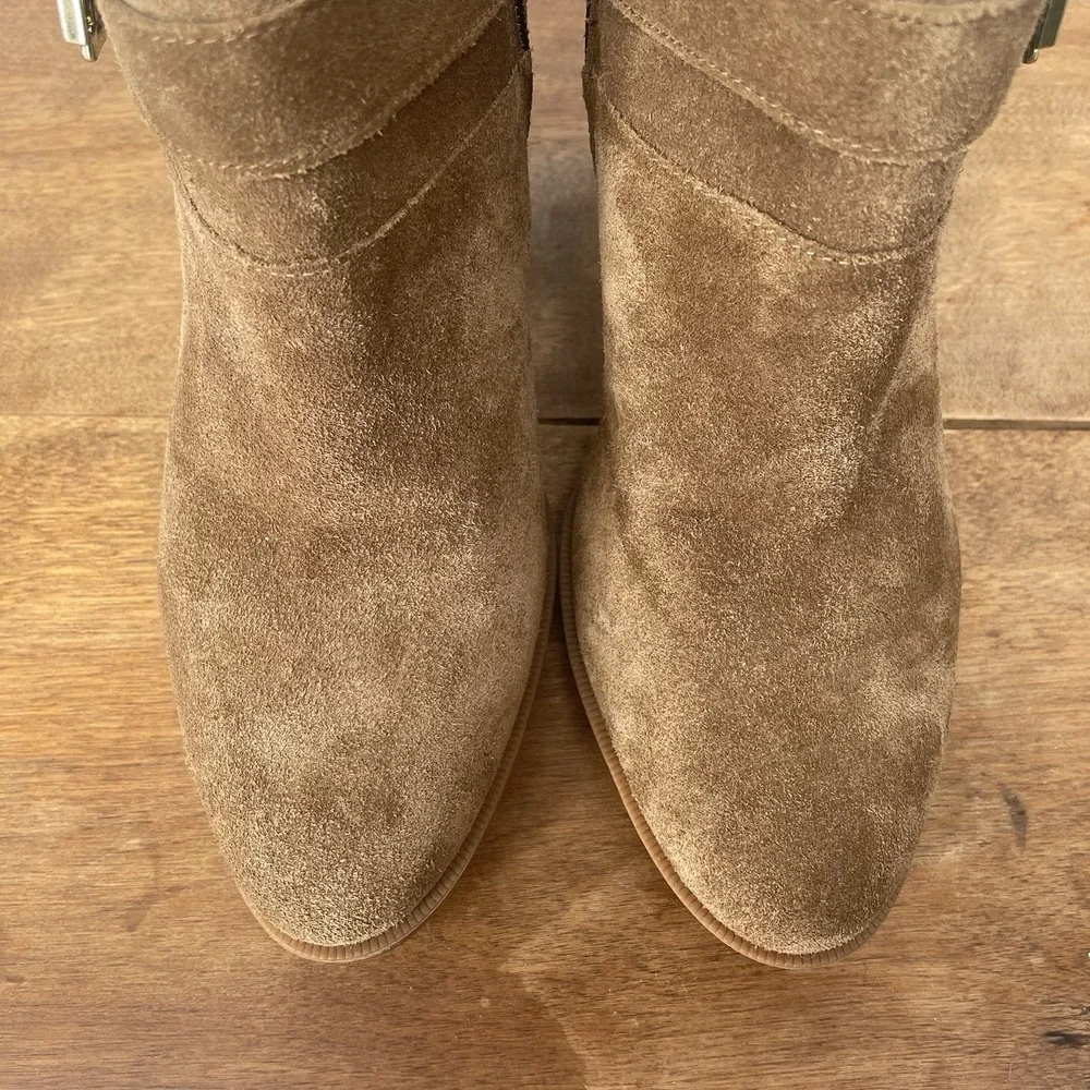 New Franco Sarto Suede Dorinda Ankle Boot Booties Cognac Brown Heel 2.5